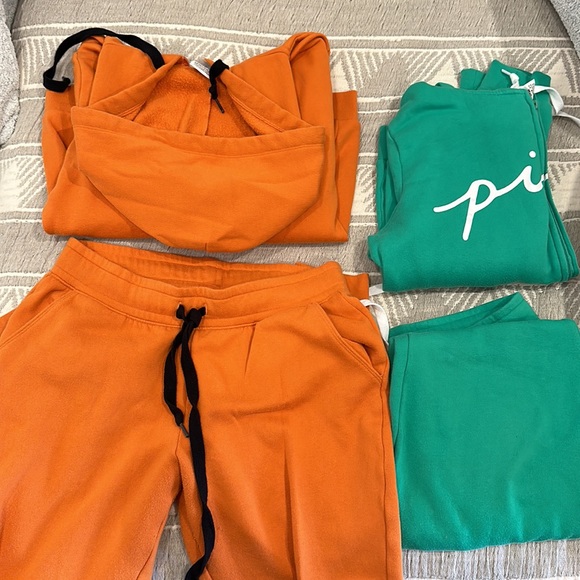 Sold - Picture 3 of 5